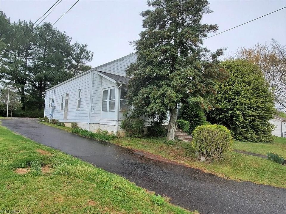 1st image of 142 Staley Ln