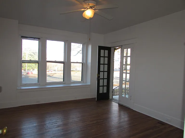 3100 Vanderbilt Pl #1 — Photo 15
