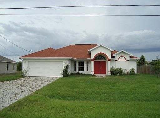 1st image of 2424 SE Charleston Dr
