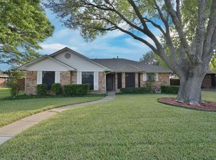 2422 Highridge Dr, Sachse, TX 75048