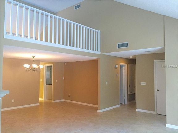 5th image of 4500 Winderlakes Dr