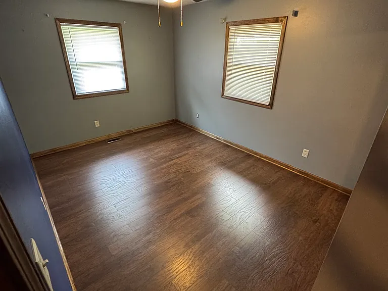 941 Stonegate Rd — Photo 8