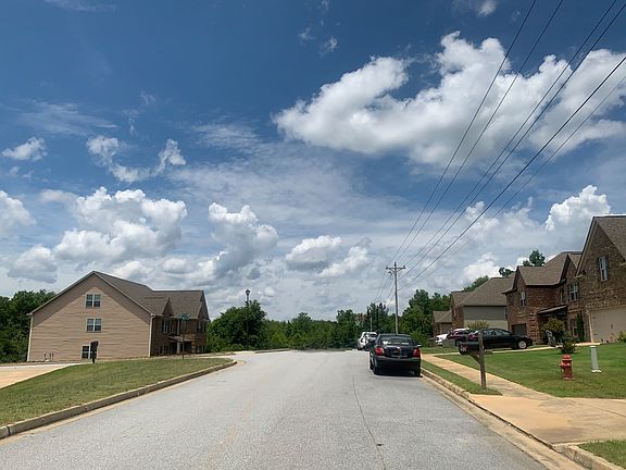 5th image of 50 White Pine Way