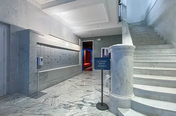 Rented by Level Group | media 8