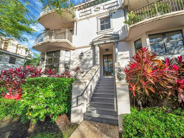 1650 Galiano St #Townhouse 15, Coral Gables, FL 33134