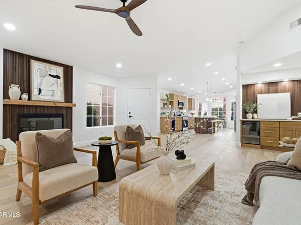 1062 N LONGMORE Street, Chandler, AZ 85224