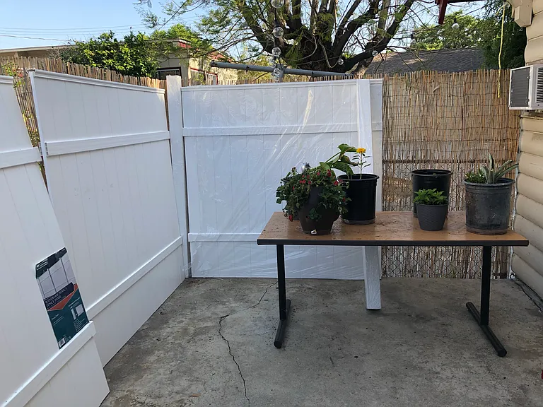 1004 S Campbell Ave — Photo 11