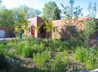 502 Los Pandos Rd, Taos, NM 87571