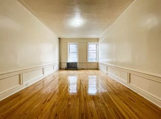 320 Eastern Pkwy APT 2A, Brooklyn, NY 11225