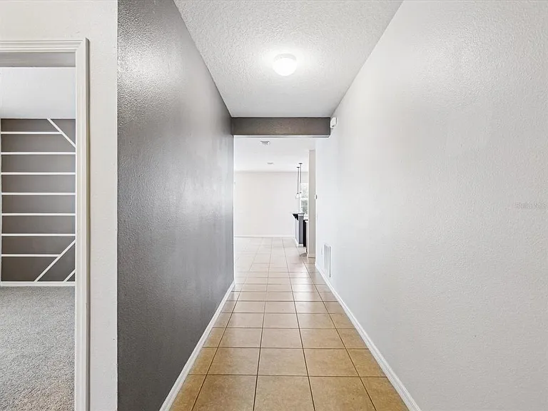 11525 Southern Creek Dr — Photo 3