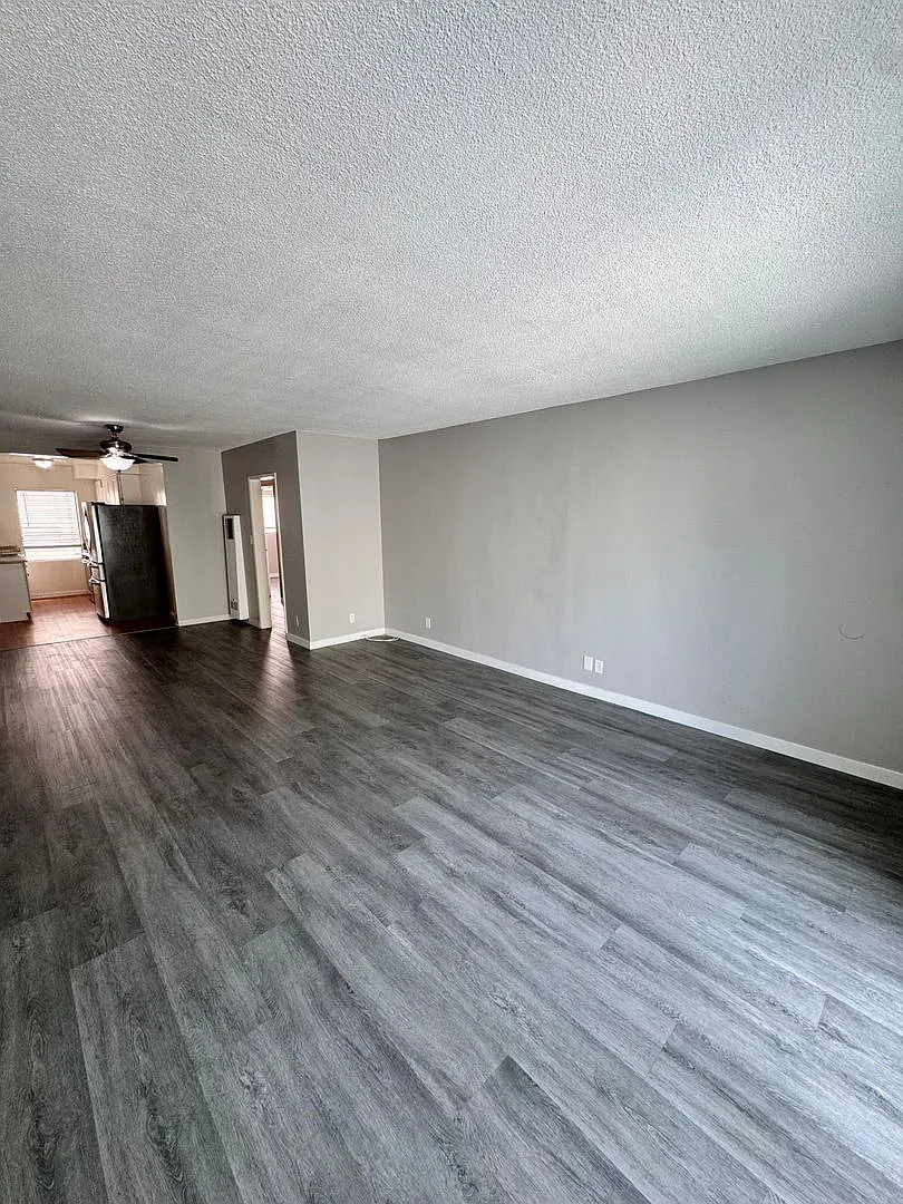 2242 San Anseline Ave — Photo 2