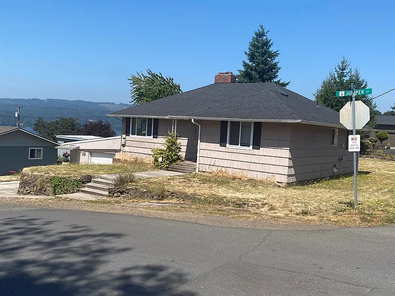 238 Juniper St — Photo 1