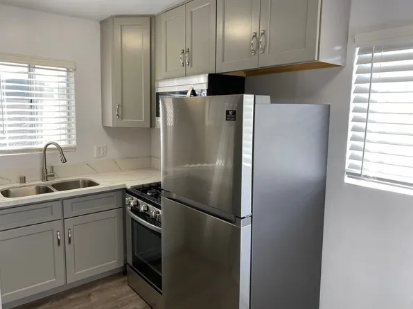 The Olympic, 1234 W 37th Pl APT 3, Los Angeles, CA 90007