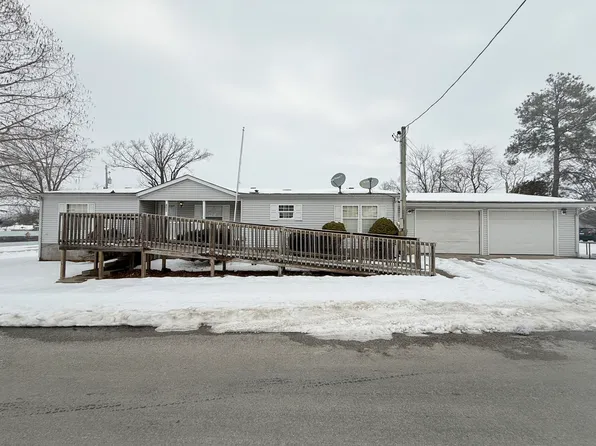 410 W Mable St, Harrisburg, IL 62946