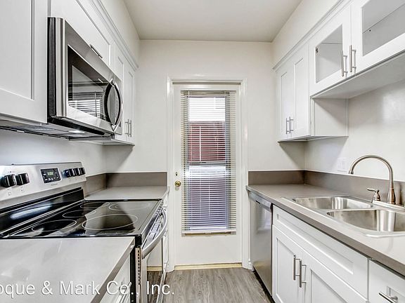 3rd image of 1037 10th St APT 305