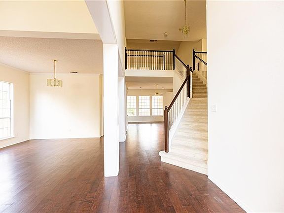 3rd image of 5210 Saint Charles Dr