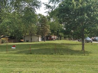 562 N Glendale Ave, Decatur, IL 62521