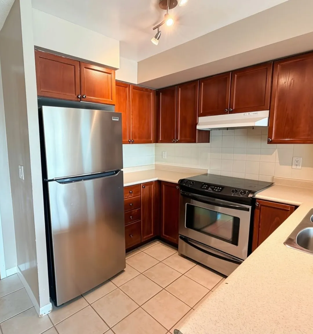 3 bed, $3,650 — Photo 3