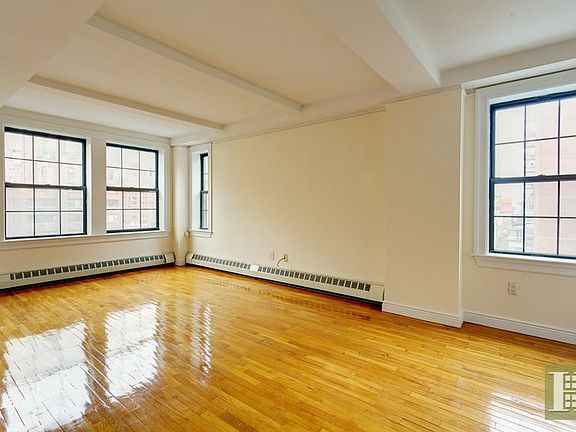 2nd image of 17 Park Ave APT 201