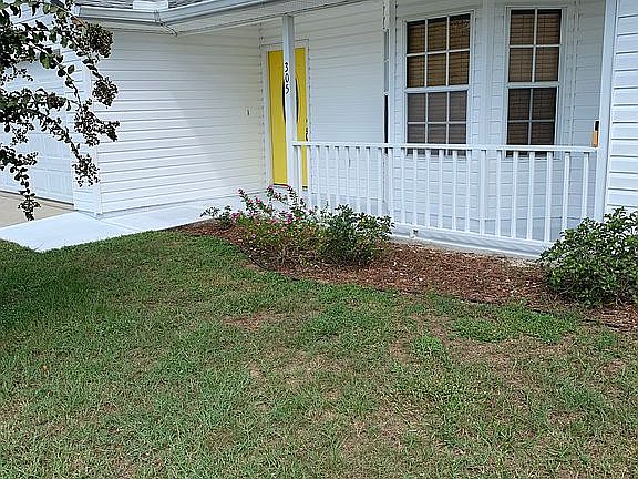 3rd image of 305 Morningview Dr