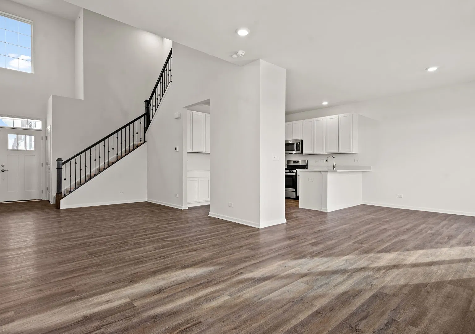 3 bed, 2.5 bath, 1591 sqft, $3,000 — Photo 4