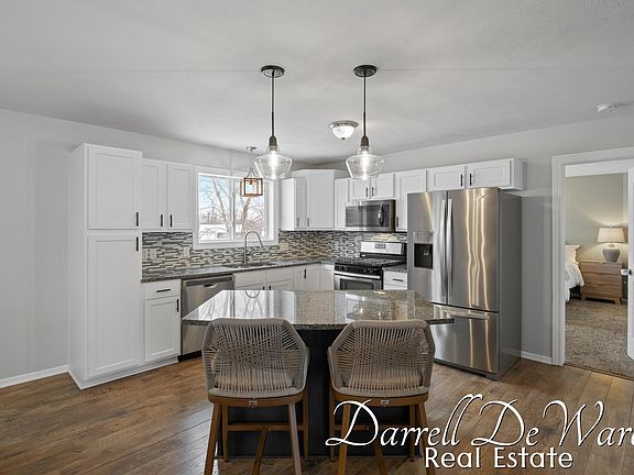 3rd image of 9595 Scotsmoor Ct SE
