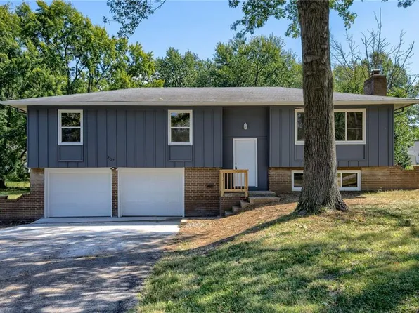3327 N 55th St, Kansas City, KS 66104