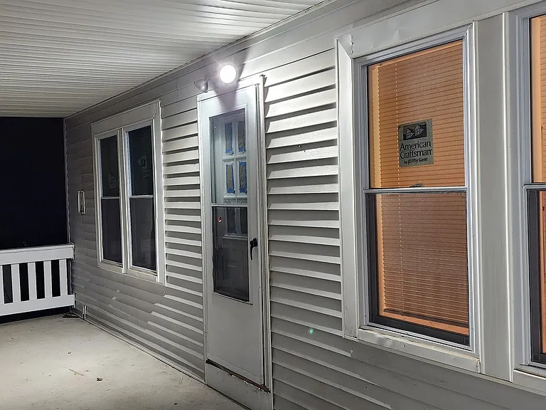 720 Main St #1 — Photo 17