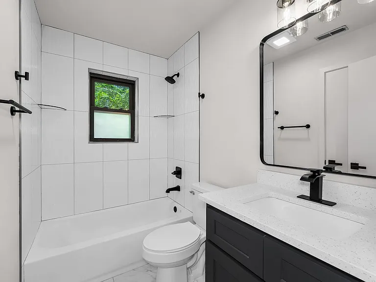 1414 S West Ave — Photo 25