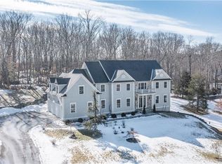 8 Tree Farm Ln, Brookfield, CT 06804