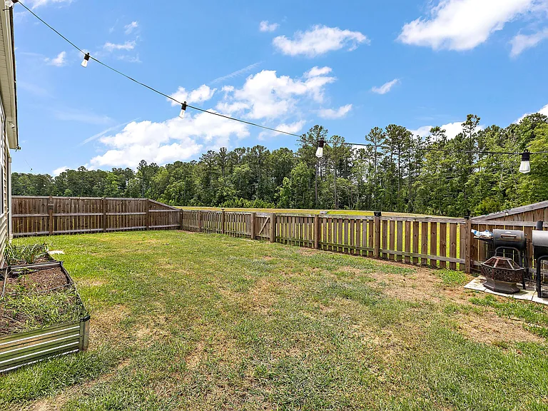 704 Ladywood Dr — Photo 15