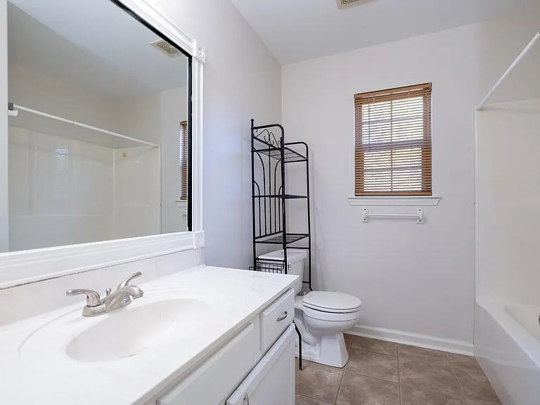 25 Courtfield Dr — Photo 35