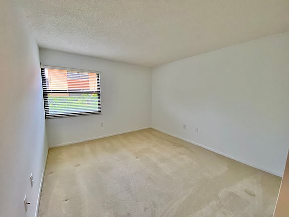 5th image of 1516 Mainsail Dr