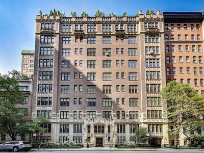 220 E Walton Pl #5E, Chicago, IL, 60611