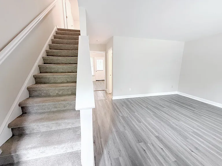 433 Creekway Dr — Photo 28