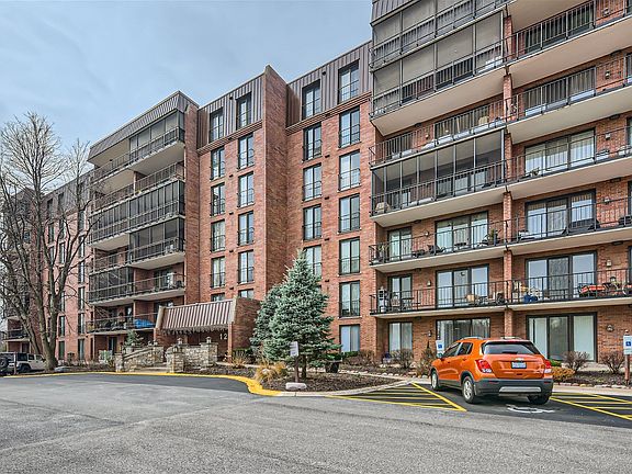2nd image of 125 Acacia Cir APT 107