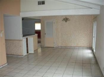 3rd image of 4130 Green Tree Dr