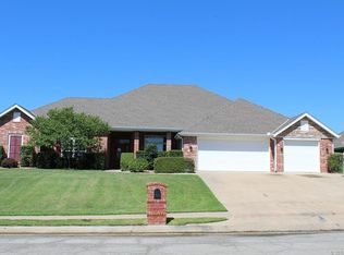 2717 Huntington Dr, Bartlesville, OK 74006