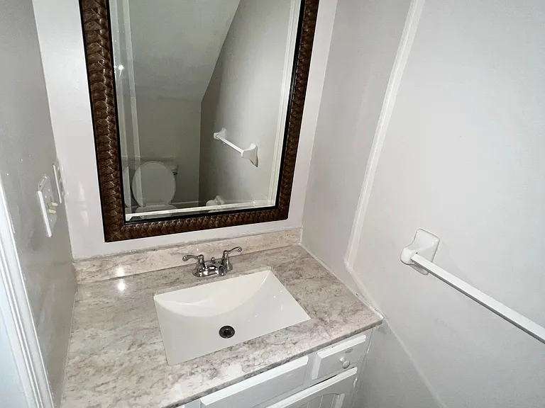5789 Rivermill Cir — Photo 2