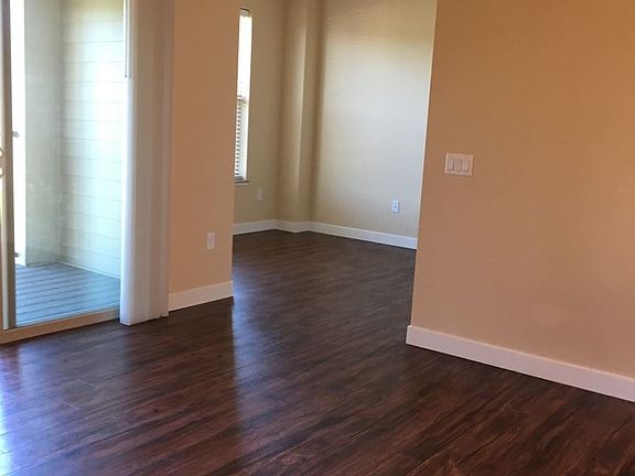 4th image of 5020 Farwell St APT 108