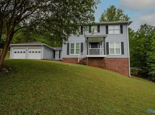 1228 Valleywood Rd, Oxford, AL 36203
