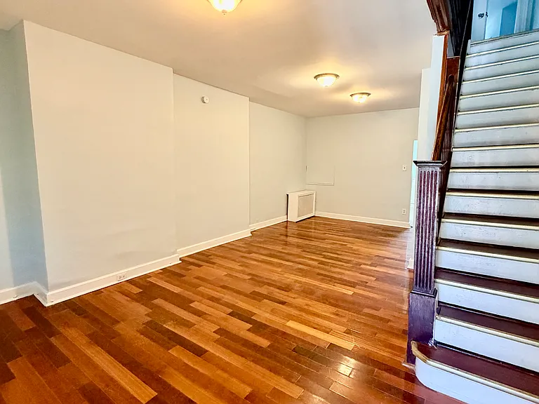 6320 Kingsessing Ave — Photo 2