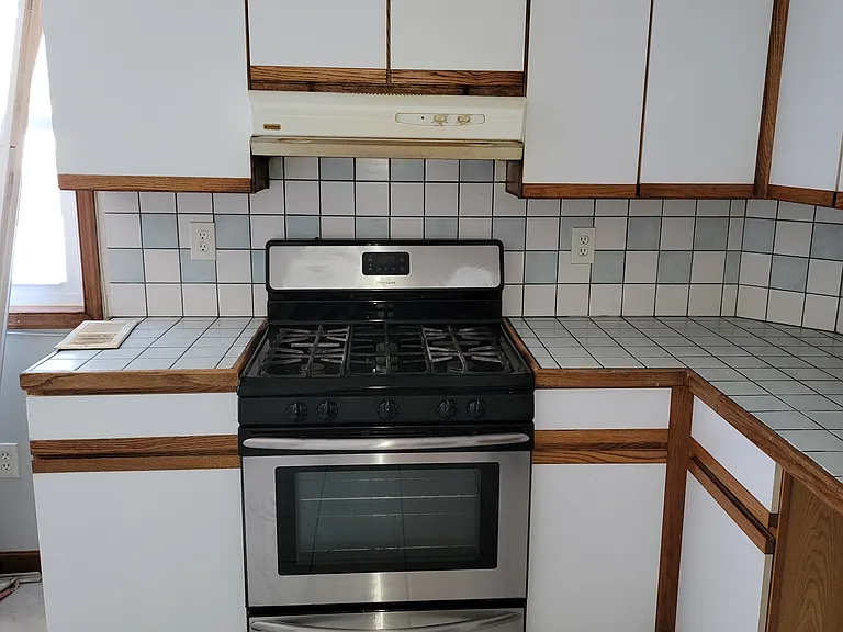8025 Lansdale Rd — Photo 16