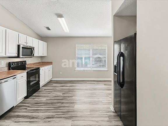 3rd image of 2663 Fernleaf Dr