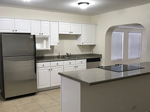 3rd image of 1406 Palmetto St
