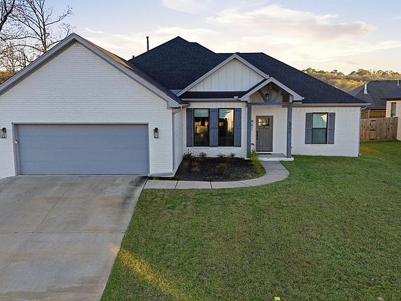 2nd image of 9509 Meadow Oak Dr