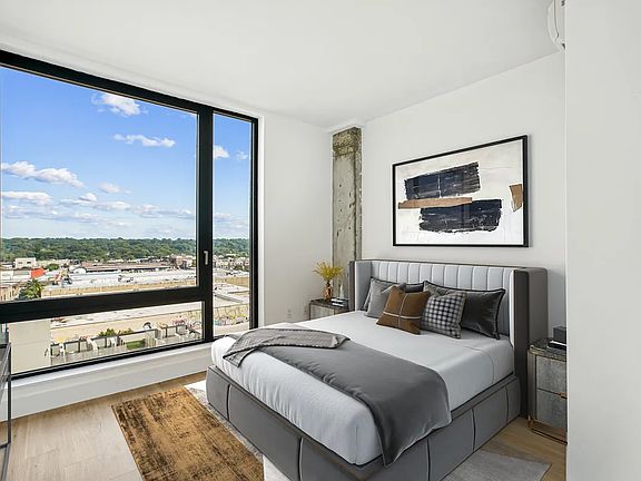 3rd image of 378 Weirfield St #306