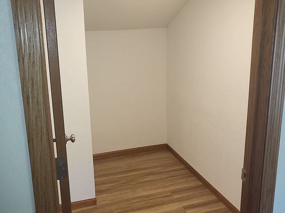 5th image of 216 N Main St #11586150
