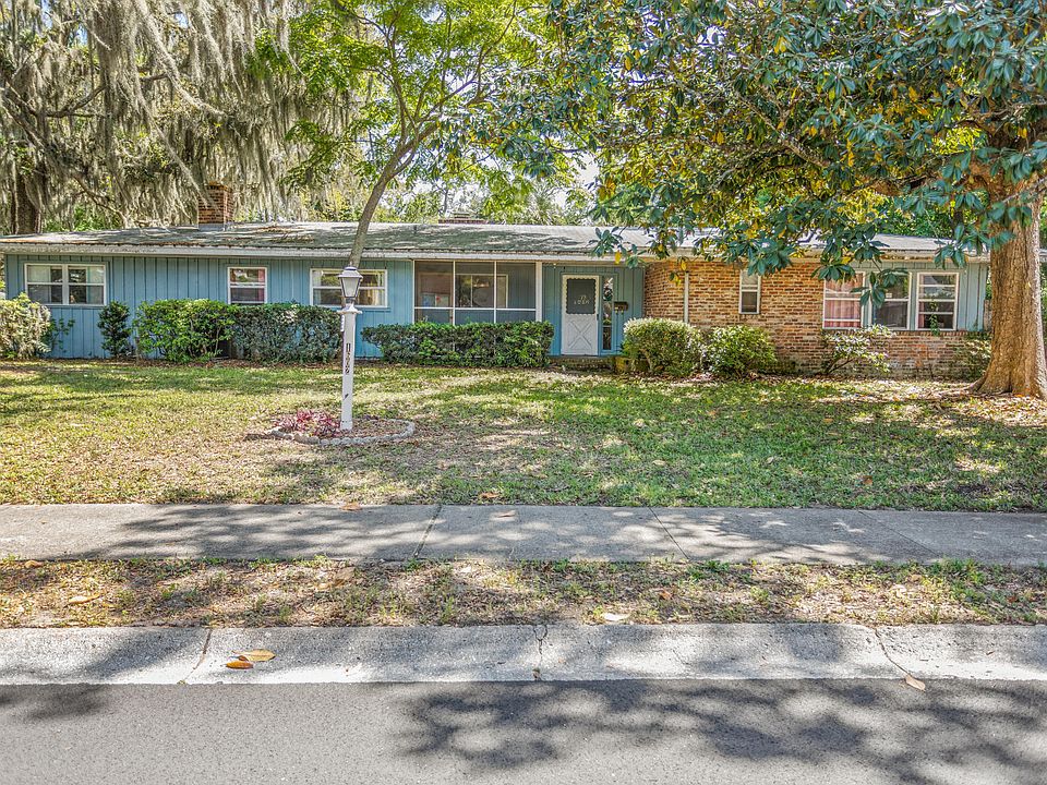 1st image of 1602 Arden Way