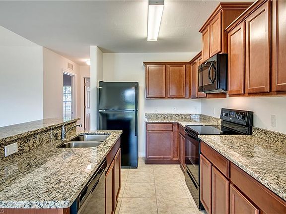 4th image of 851 Sea Urchin Cir